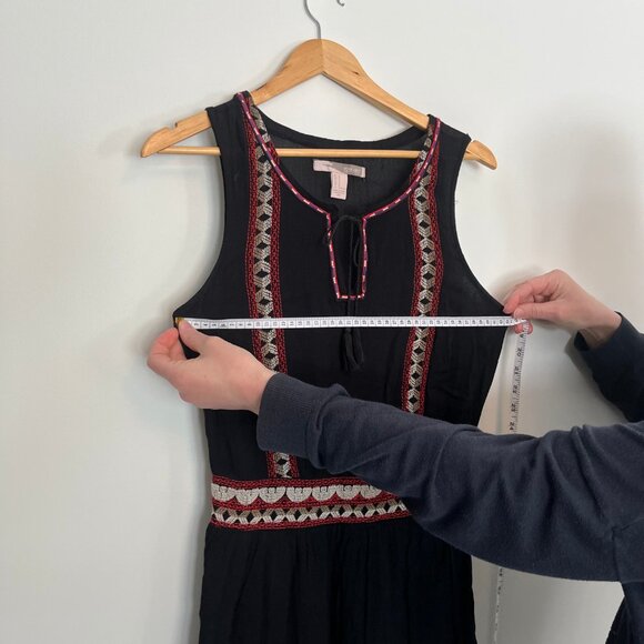 Forever 21. Light Dress. Black with Red and White Embroidered Details. Size M. - Picture 10 of 11
